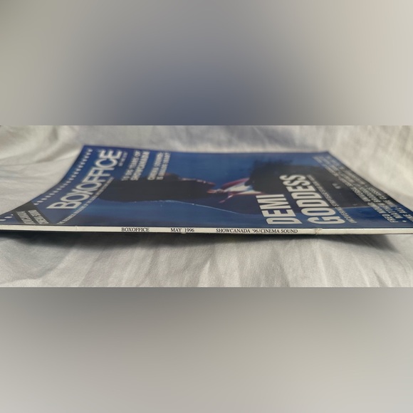 Vintage - BOX OFFICE Magazine - May 1996 Demi Moore - Picture 3 of 6